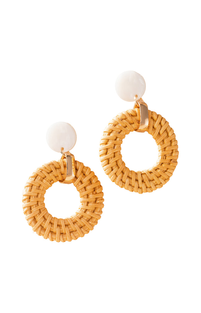 Boucles d'oreilles Summer - Raphia tressé, nacre & métal