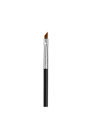 Pinceau eyeliner - E06 Winged Liner™