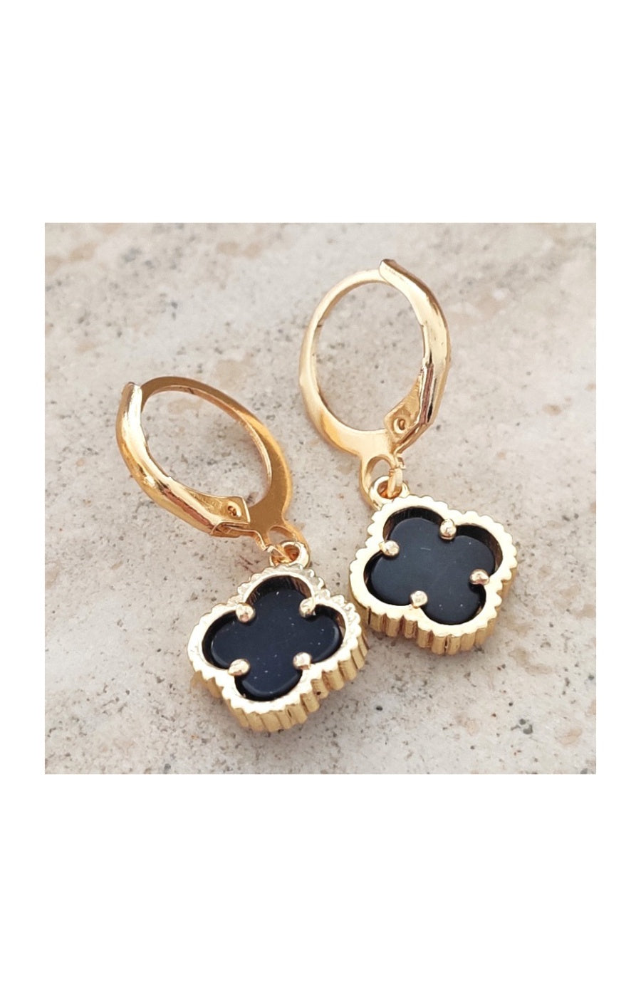 Boucles d'oreilles - Laiton plaqué or - Noir