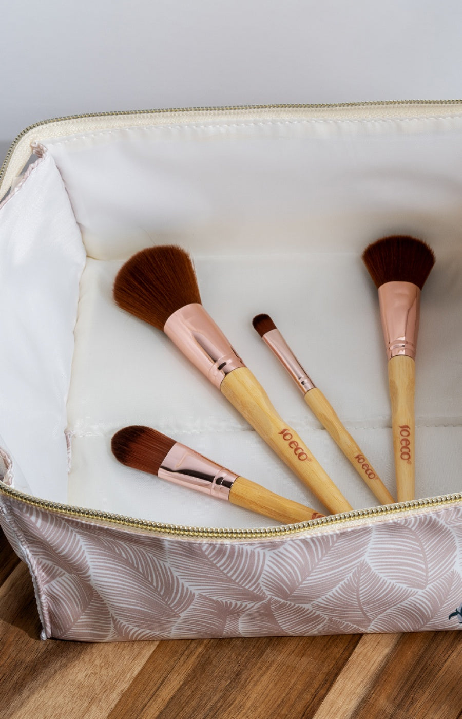 Kit pinceaux & trousse de voyage - 4 produits