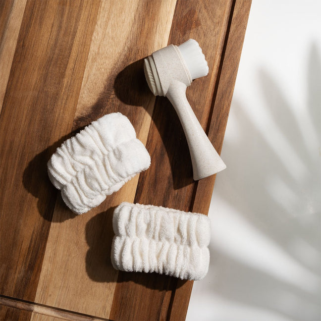 Brosse nettoyante double face & bracelets de lavage - Blanc