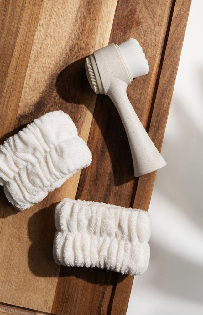 Brosse nettoyante double face & bracelets de lavage - Blanc