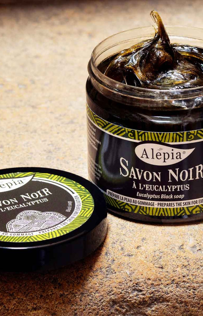 Savon noir hydratant & exfoliant - Huile essentielle d’eucalyptus - Corps - 200 ml