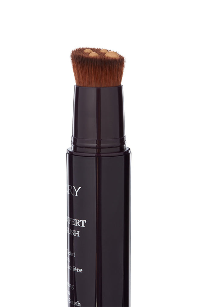 Fond de teint pinceau - Light-Expert - 19.5 ml