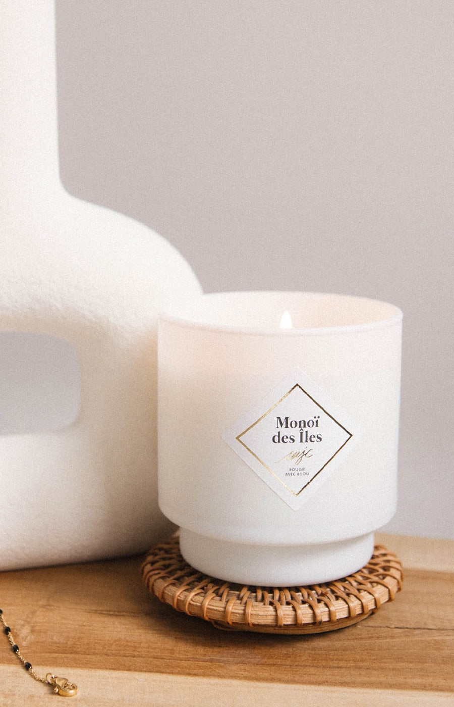 Bougie parfumée - Monoï des îles - Collier acier inoxydable doré & noir - 200 g