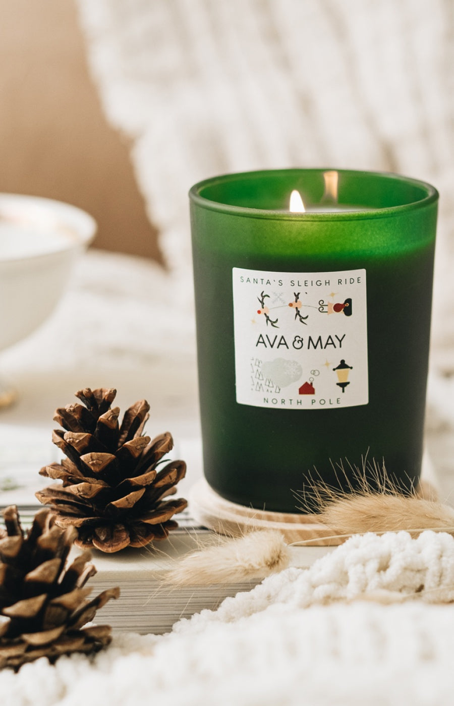 Bougie parfumée - Traineau du père noël - Feuille de thé & tonka - 180 g