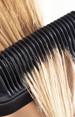 Brosse lissante en céramique - Cheveux - Noir