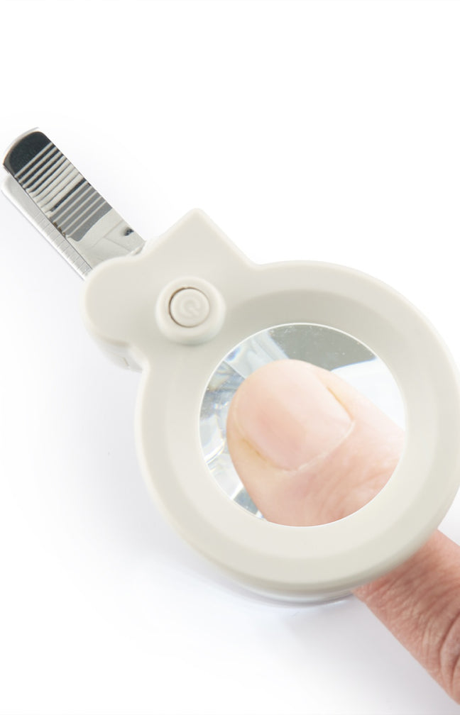 Coupe-ongles lumière LED - Loupe & Lime