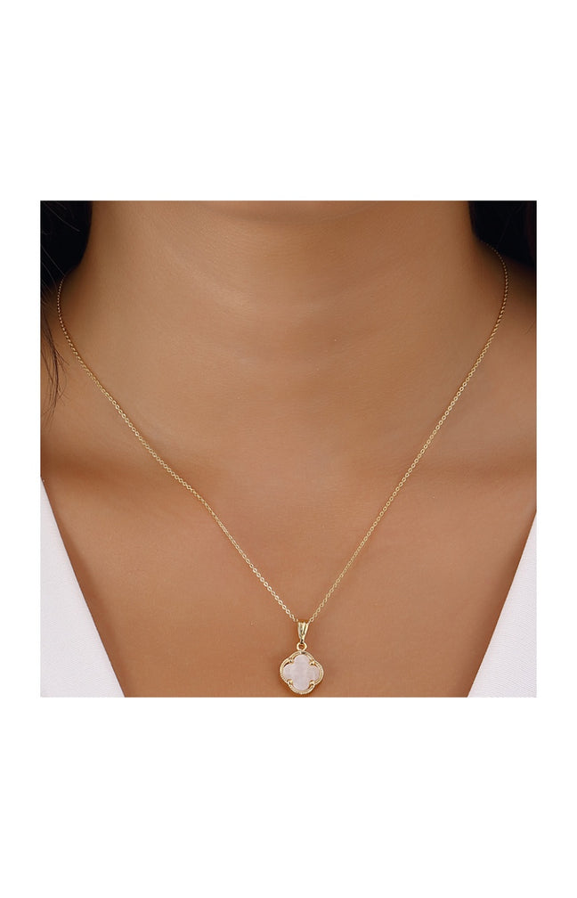 Collier trèfle - Laiton plaqué or & perle nacre
