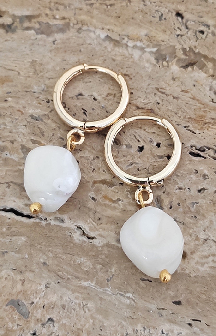 Boucles d'oreilles - Laiton plaqué or & perle