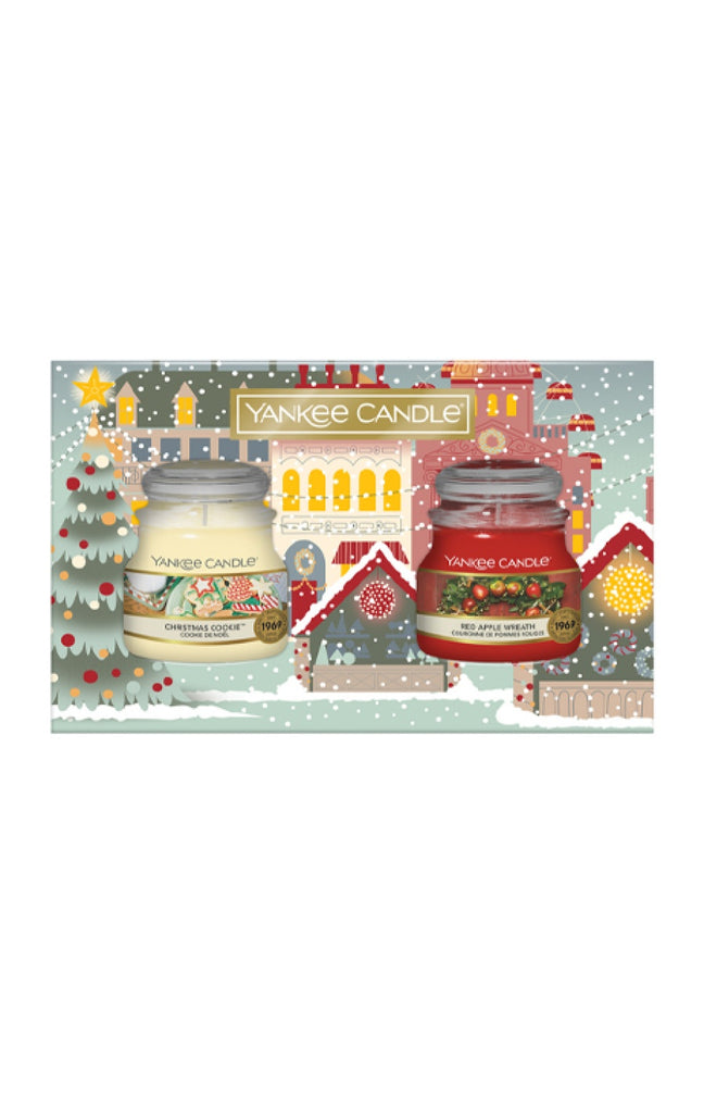 Coffret de 2 bougies jarres - Cookies de Noël & Couronne de pomme rouge - 2 x 104 g