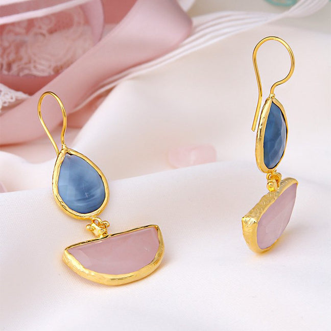 Boucles d'oreilles - Laiton plaqué or, opale bleue & quartz rose