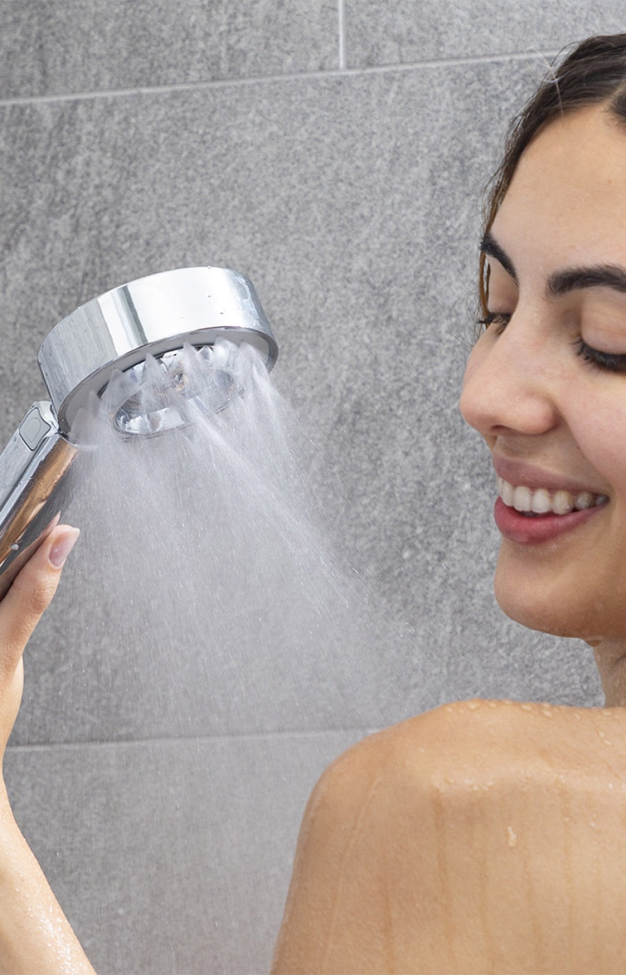 Pommeau de douche - Distributeur intégré