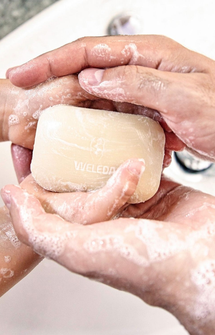 Savon végétal bio au calendula - Peaux sensibles - Corps - 100 g