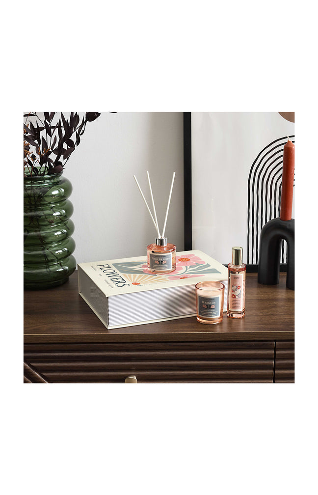 Coffret Flower – Bougie parfumée, diffuseur & spray