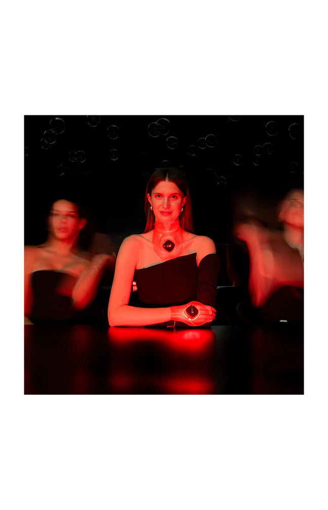 FAQ™ 211 - Masque LED anti-âge - Cou & décolleté