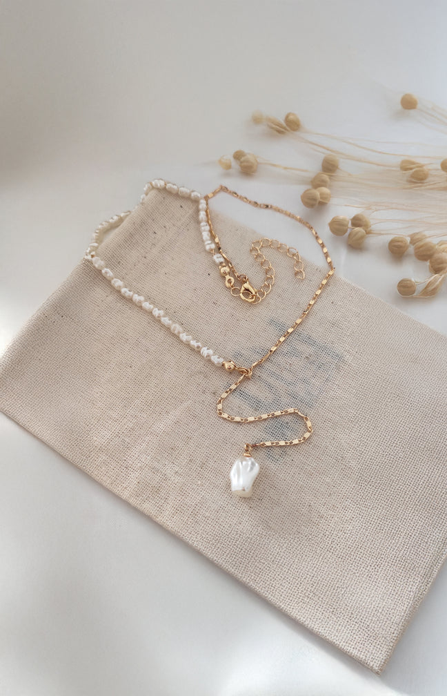 Collier asymétrique perles & chaîne - Laiton plaqué or