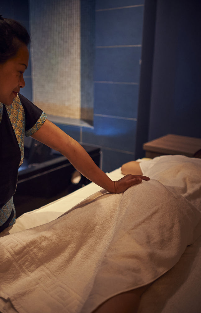 Massage thaï aux huiles chaudes & réflexologie en duo