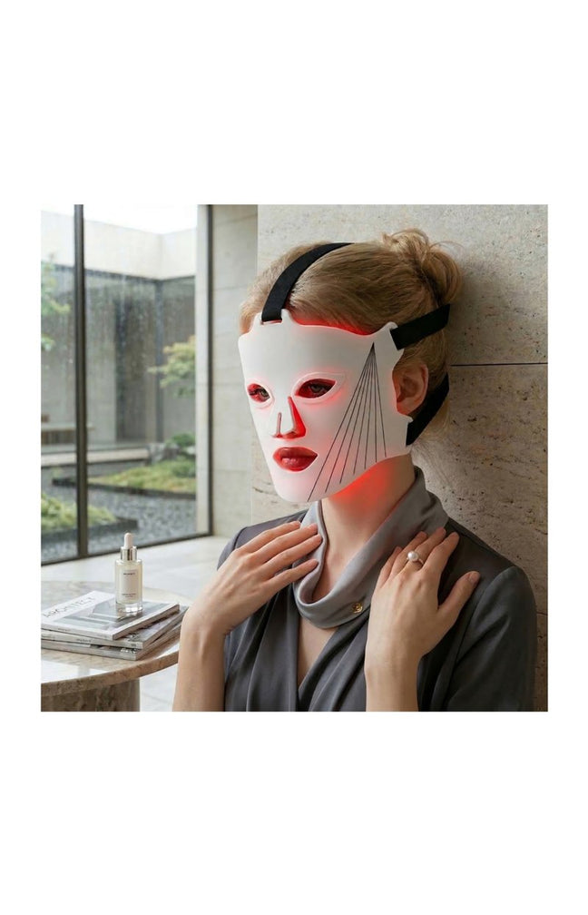 Masque de luminothérapie LEDblob:http://54.229.23.135:5050/0d1b2550-8949-46c8-9c79-b4bd1033e0db