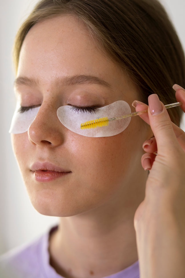 Rehaussement & teinture des cils