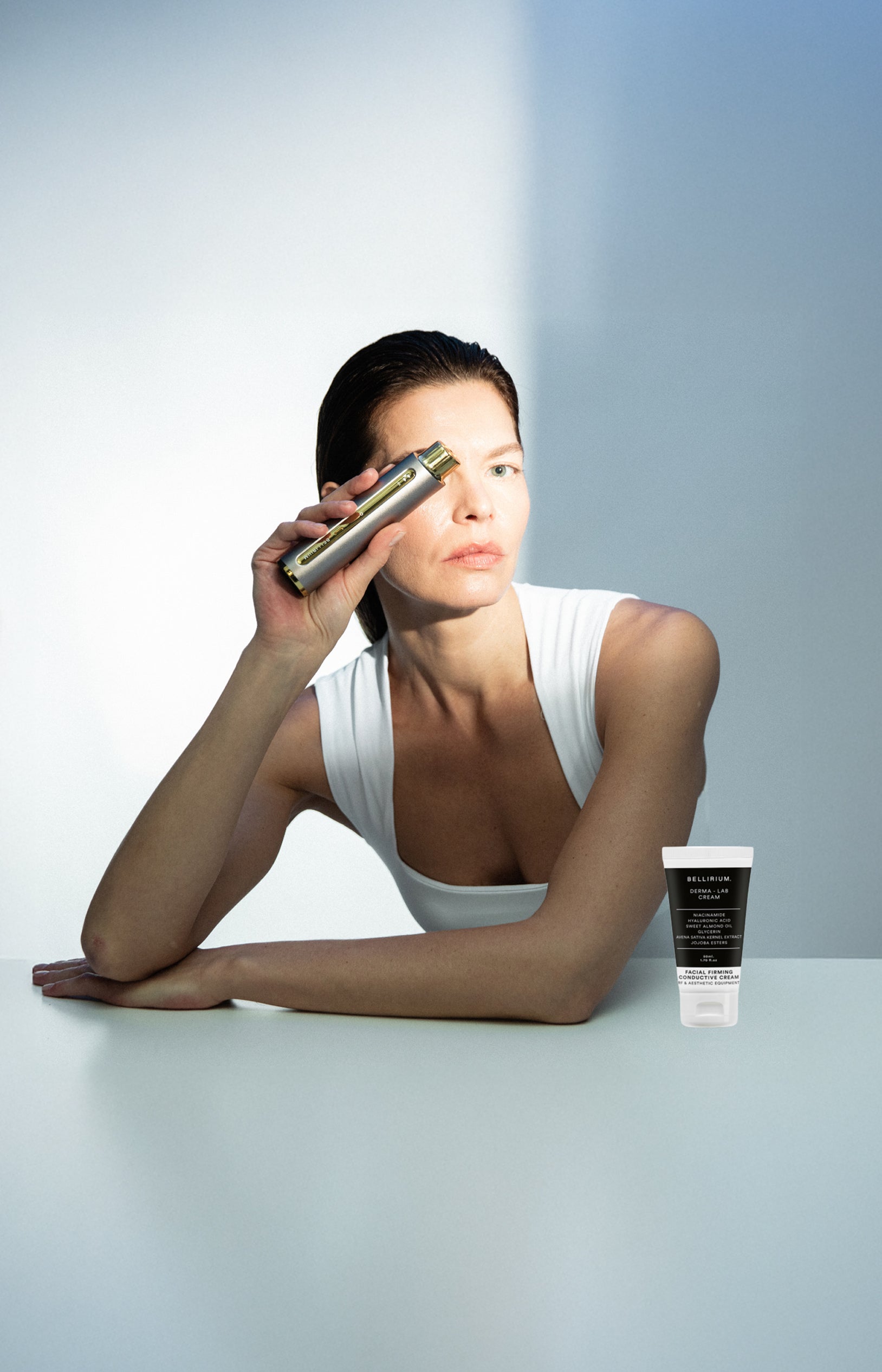Appareil de radiofréquence LED & crème raffermissante - Soin anti-âge - Visage