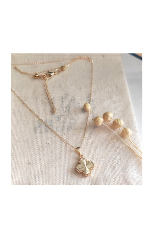Collier pendentif trèfle - Laiton plaqué or - Blanc