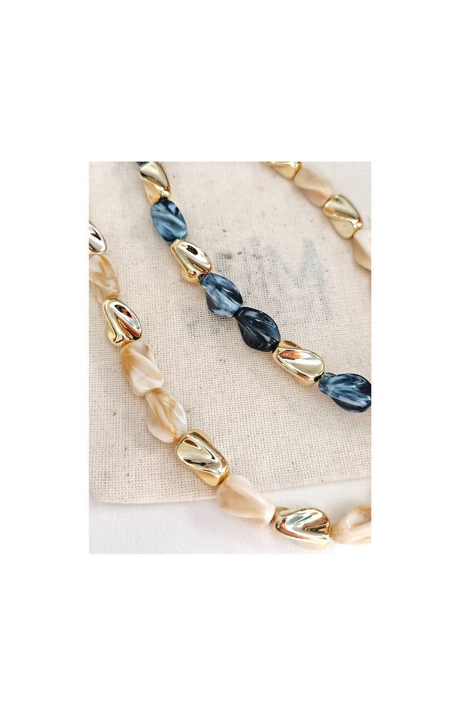 Collier – Laiton plaqué or & chaîne effet résine - Beige