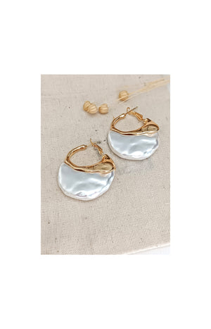 Boucles d'oreilles - Laiton plaqué or & perle synthétique