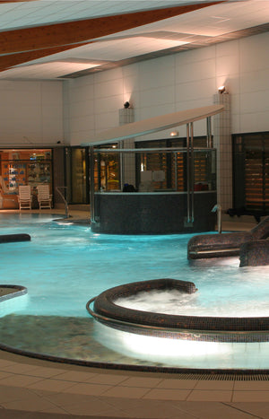 Accès Spa illimité+ Soin Visage Tomate Glow Ella Baché - 35mn