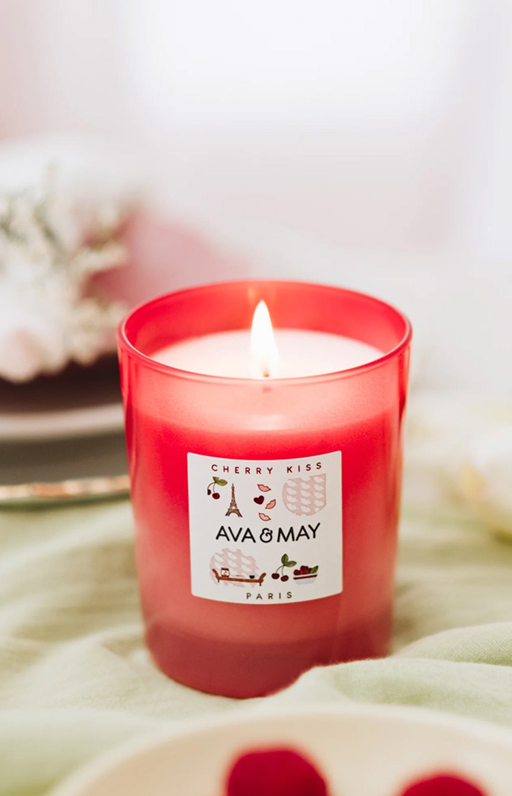 Bougie parfumée - Cherry Kiss - Cerise & fleur d'amandier - 180 g