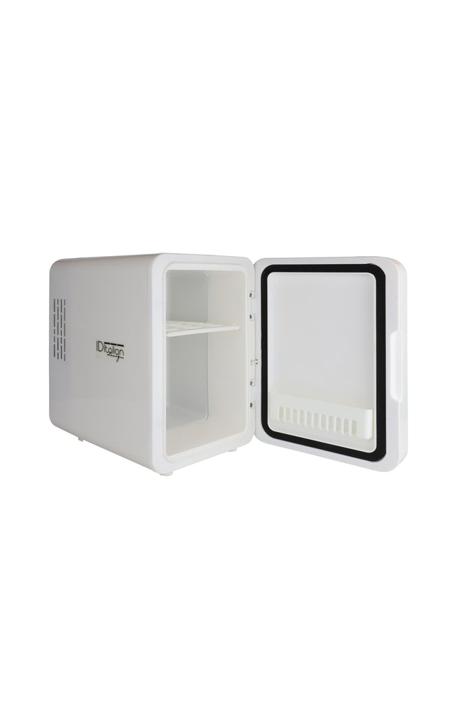 Réfrigérateur cosmétique avec miroir