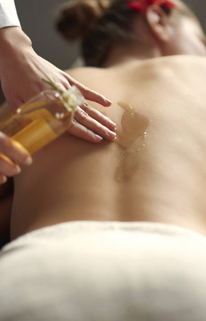 Massage aux huiles essentielles