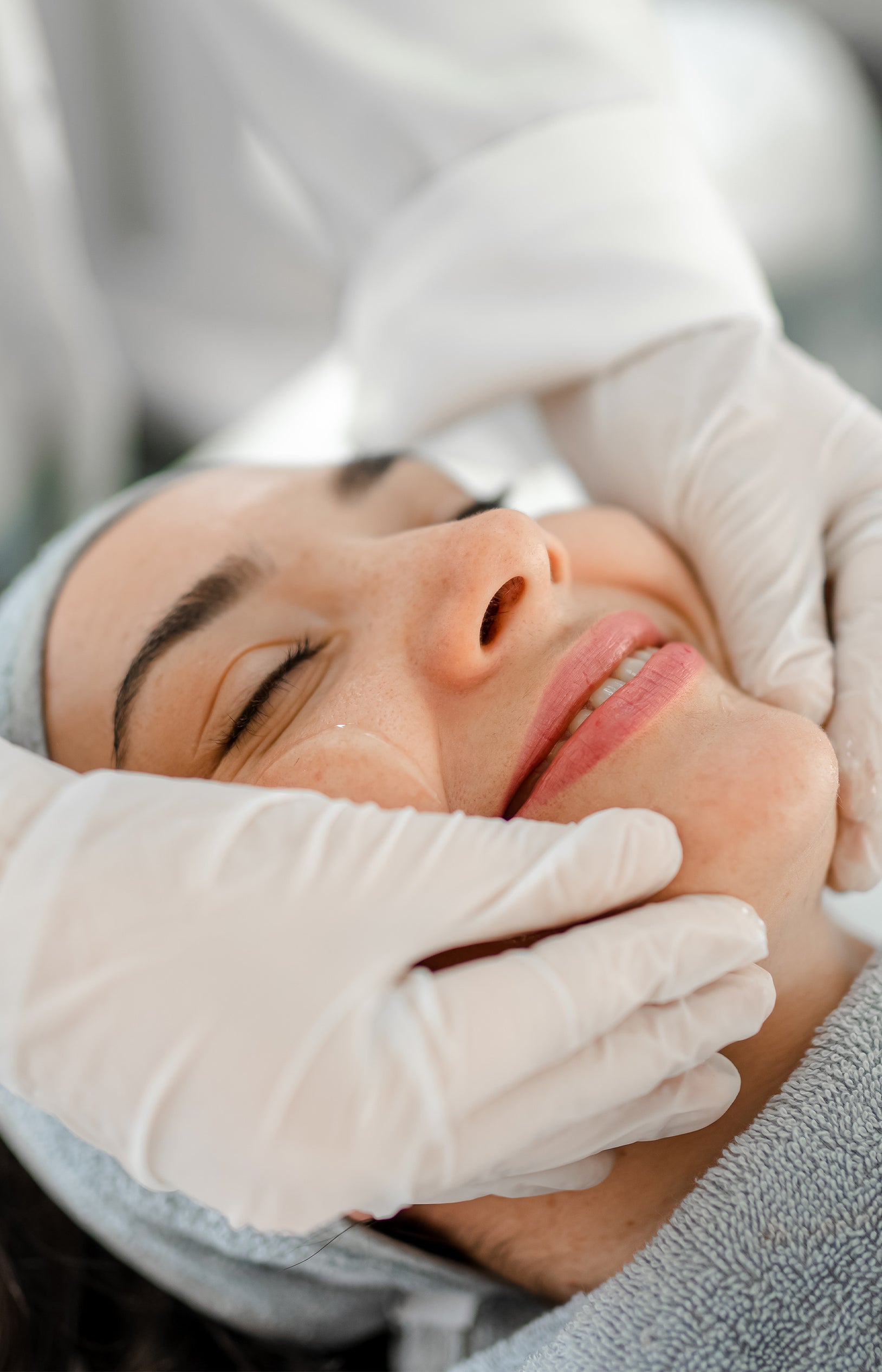 Massage aux huiles essentielles & soin du visage en duo - 1h30
