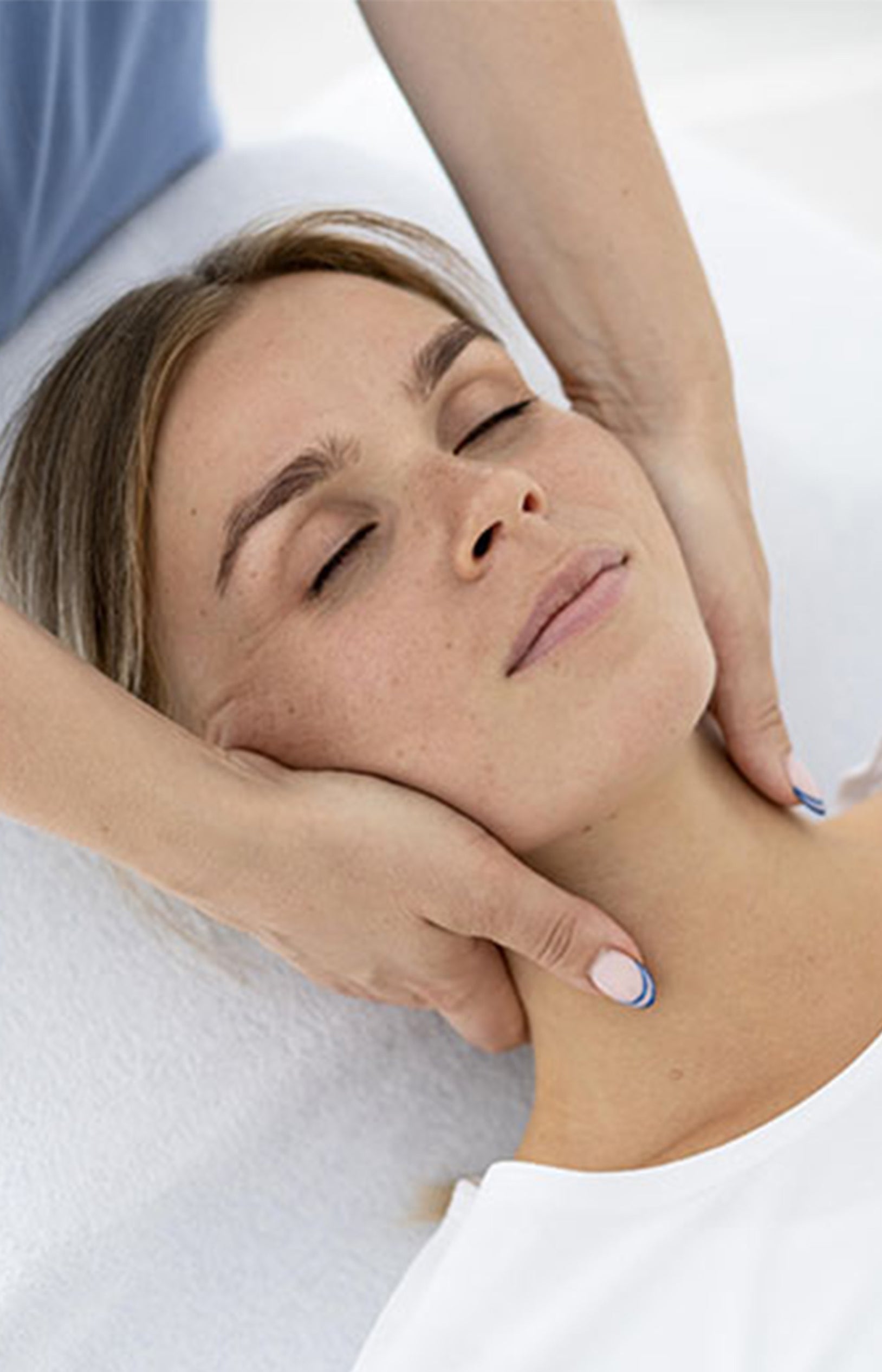 Soin visage au choix (45 mn)